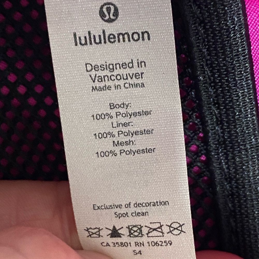 Lululemon Everywhere Hot Pink Belt Bag 1L Sonic Pink - Picture 2 of 10